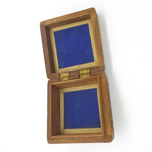 Vintage Hand-Carved Rosewood Stash & Jewelry Box With Brass Inlaid Leaf & Floral - Picture 7 of 13